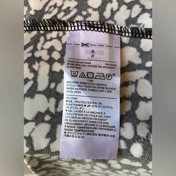 Banana Republic Factory animal print wrap dress, size small - Picture 4 of 4